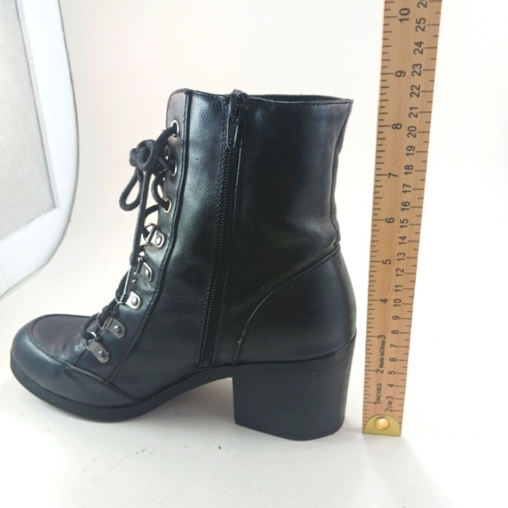 By Guess Block Heel Combat Boot Lace Up/Zip Up Black Faux Leather Women 9M. - Picture 8 of 11